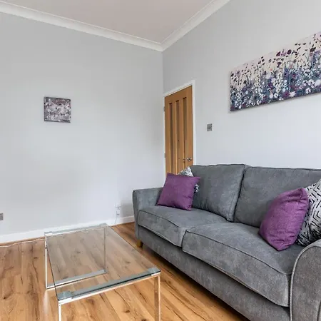 14 Feversham House Stylish 1-bed With Minster Views - Pass The Keys York