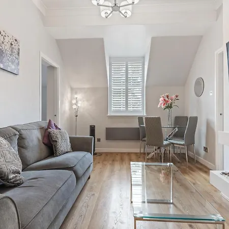 14 Feversham House Stylish 1-bed With Minster Views - Pass The Keys Apartamento *