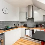 Lejlighed 14 Feversham House Stylish 1-bed With Minster Views - Pass The Keys *