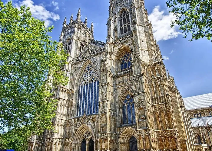 14 Feversham House Stylish 1-bed With Minster Views - Pass The Keys Appartamento